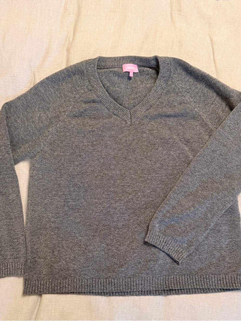 Edikted Martha Oversized Gray V-Neck Sweater